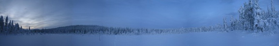 Äkäslompolo, Schneeschuh-Tour 3, Panorama Eiskalter Wald