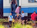 Zwischenstopp auf der Goldschnalle der alten Transsibirischen Eisenbahnstrecke zwischen Sludjanka und Port Baikal (Sibirien, Russland)