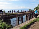 Zwischenstopp auf der Goldschnalle der alten Transsibirischen Eisenbahnstrecke zwischen Sludjanka und Port Baikal (Sibirien, Russland)