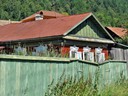 Wohnhaus in Listwjanka am Baikalsee, Sibirien, Russland