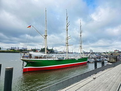 Hamburg (D)